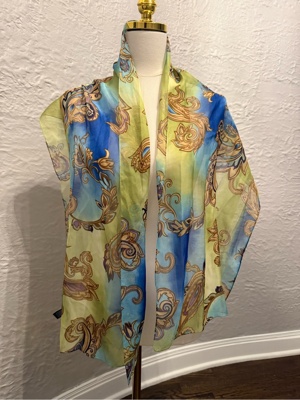 Vintage Lightweight Paisley Print Scarf - Blue & Lime